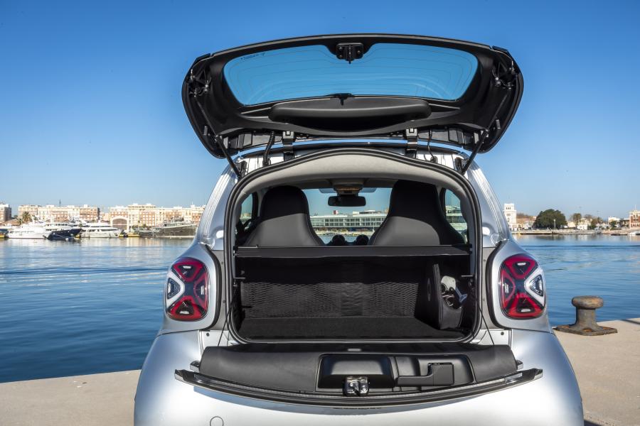Багажник Smart EQ ForTwo Prime Coupe (C453) 2020 года  (WW) (фото 14 из 28)